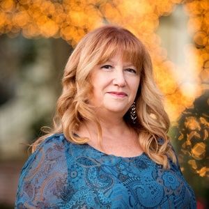 Meet your Posher, Cheryl